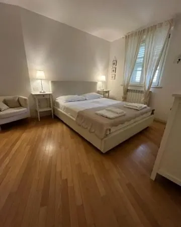 Lägenhet Residenza L'antico Borgo Trieste